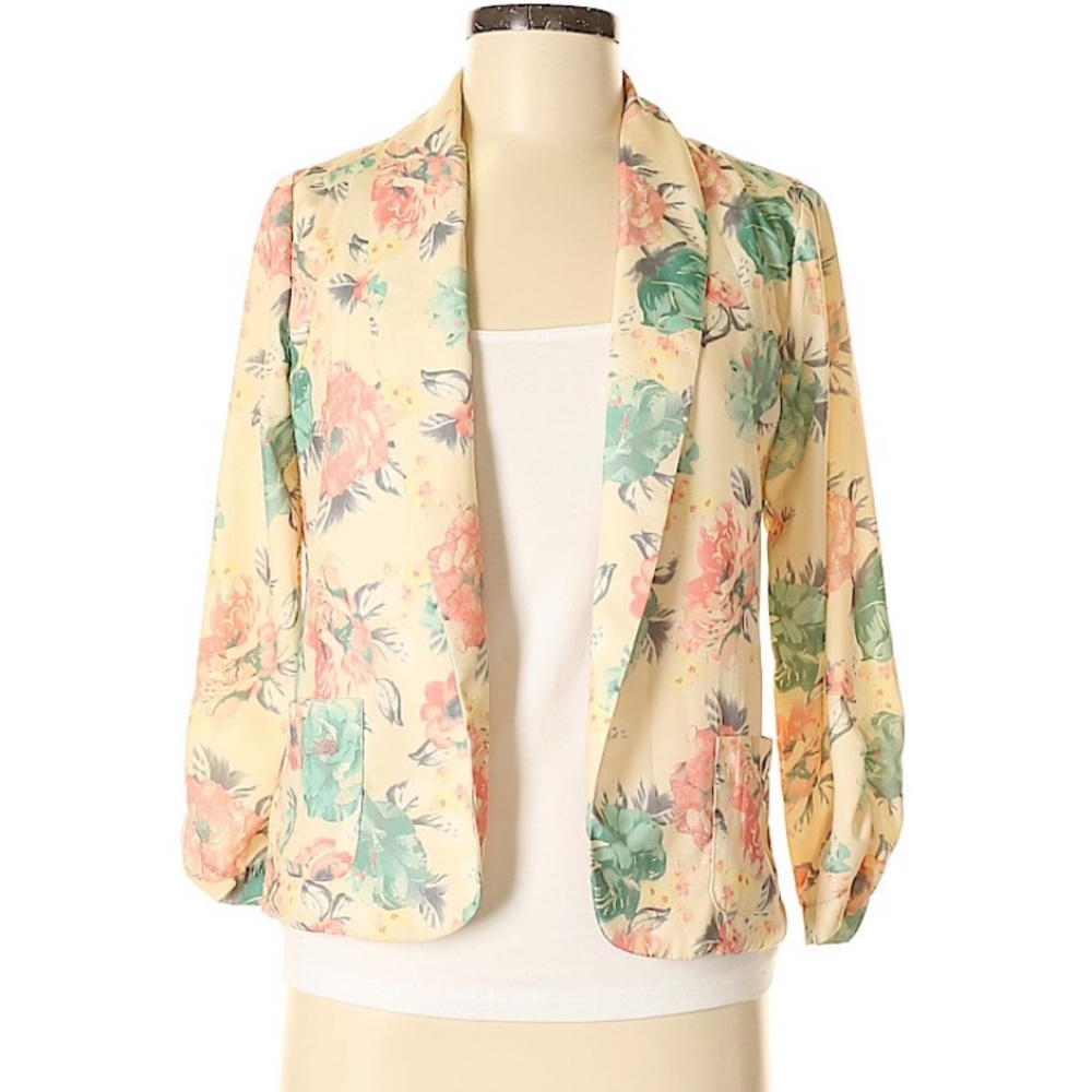 Lightweight Floral Blazer